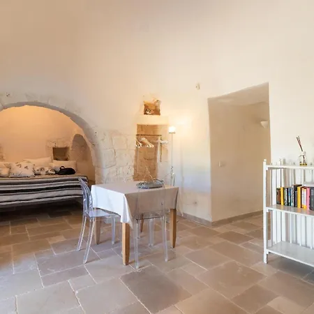 Trulli San Pietro بيت للعطل سيغلي ميسابيكا